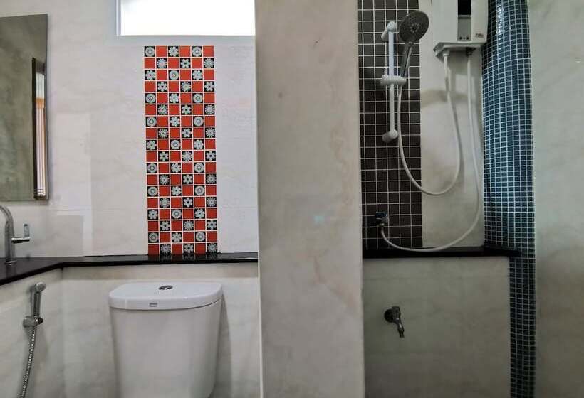 Отель Namadee House