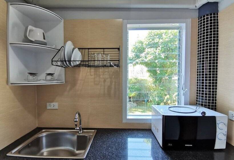 Отель Namadee House