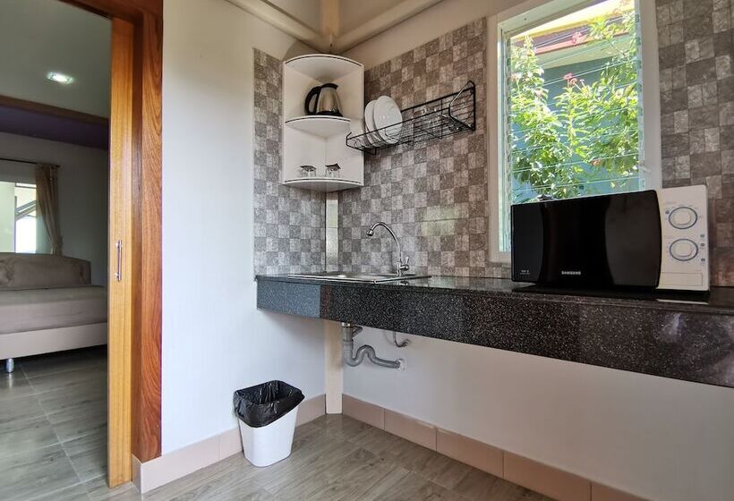 Отель Namadee House