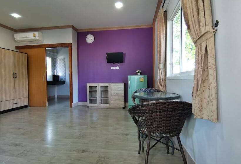 Отель Namadee House