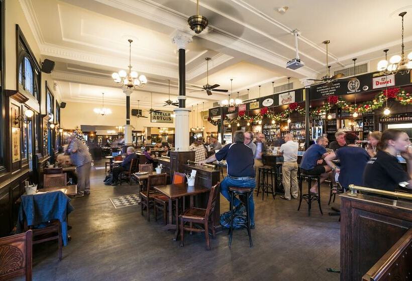 هتل Nightcap At Belgian Beer Cafe