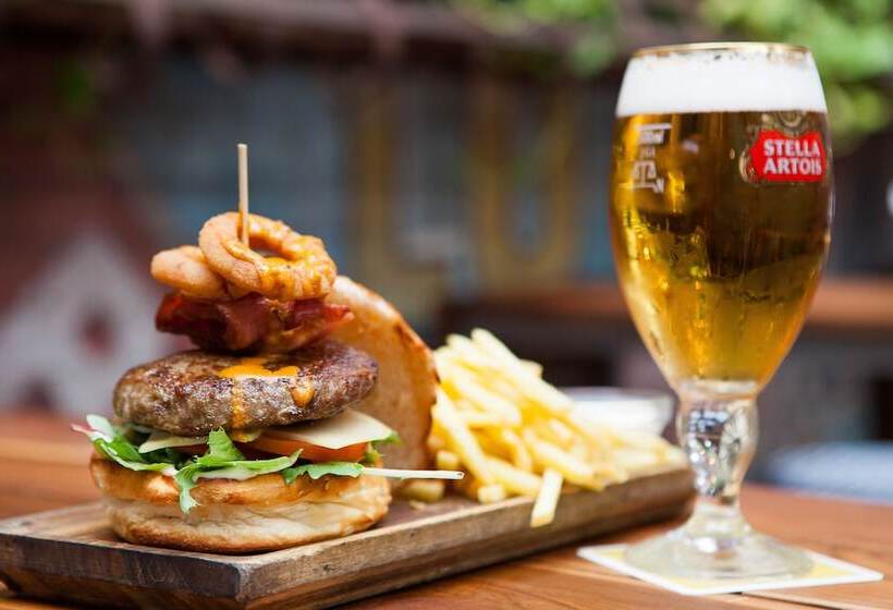 هتل Nightcap At Belgian Beer Cafe