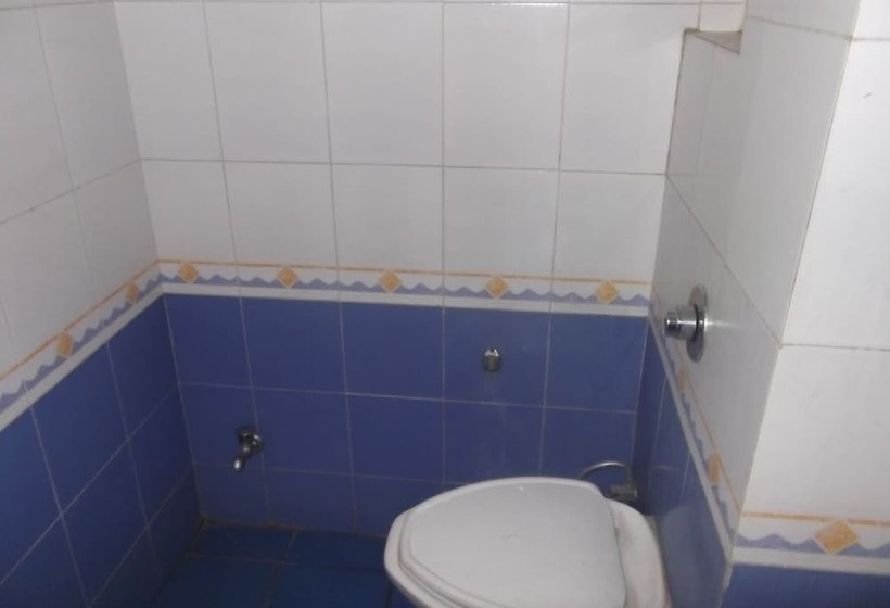 فندق Nisarg Lounge