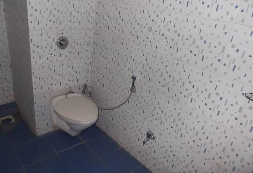 فندق Nisarg Lounge