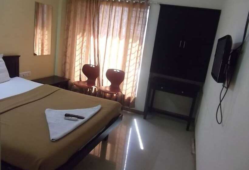 فندق Nisarg Lounge