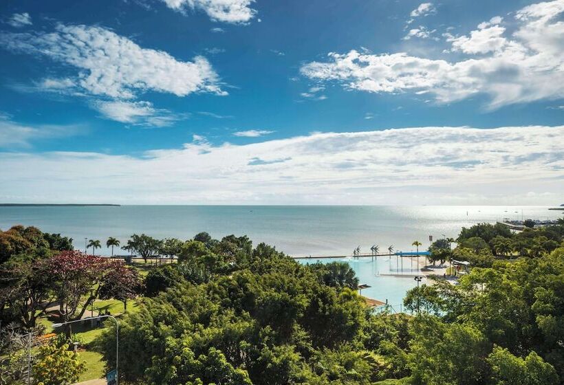 ホテル Oaks Cairns