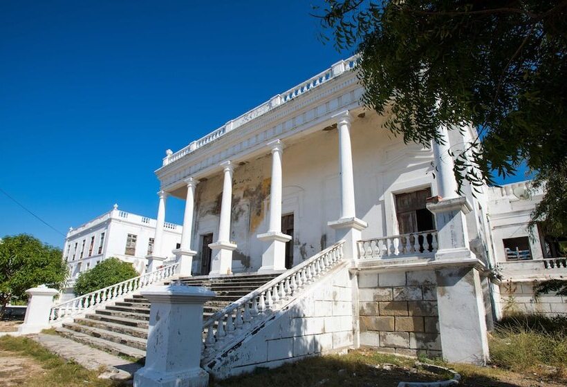 בית מלון כפרי Omuhipiti