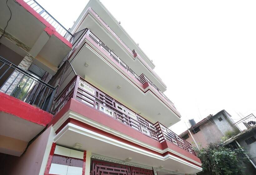فندق Oyo 17174 Home Modern 2bhk Kumarhatti