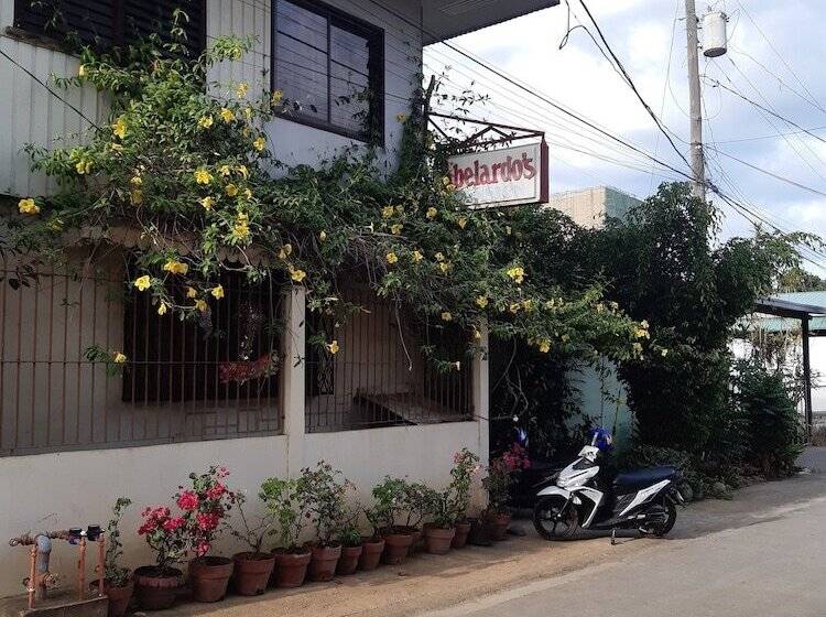 Отель Oyo 633 Abelardo S Pension House