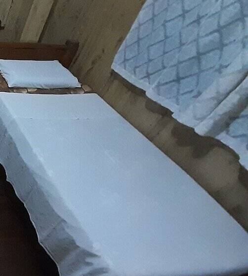 Отель Oyo 633 Abelardo S Pension House