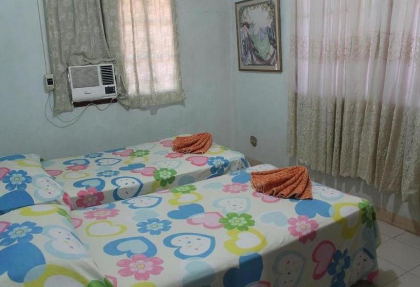 酒店 Oyo 639 Colors Mansion