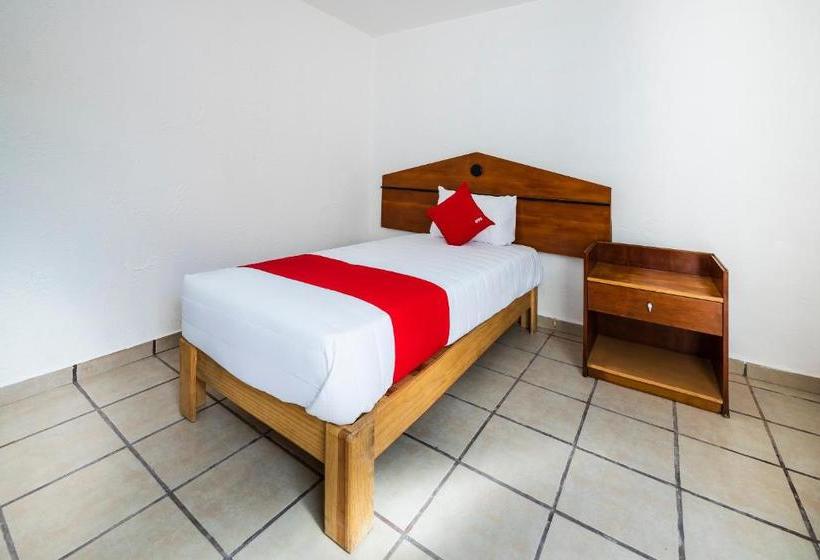 בית מלון כפרי Oyo  Los Pinos Silao