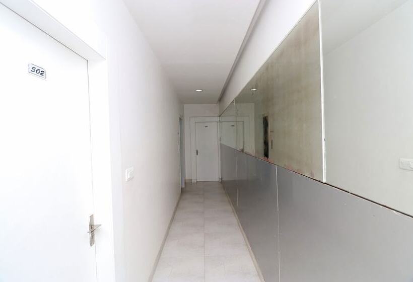 호텔 Pandav Inn By Oyo Rooms