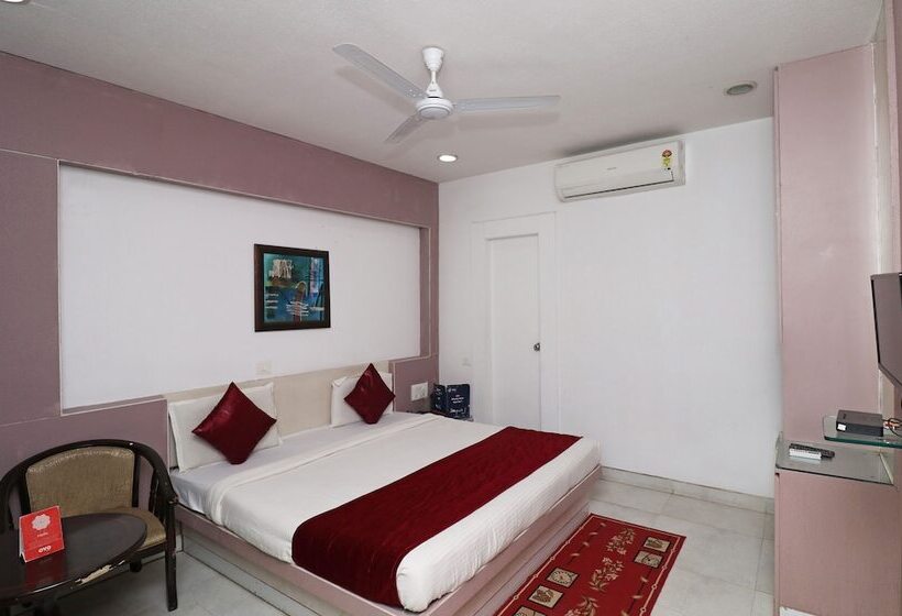 호텔 Pandav Inn By Oyo Rooms