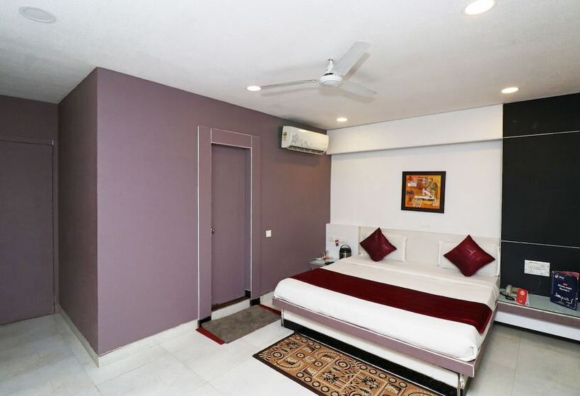 호텔 Pandav Inn By Oyo Rooms