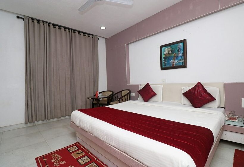 בית מלון כפרי Pandav Inn By Oyo Rooms