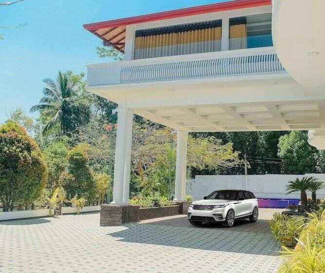 ホテル Pearl White Palace