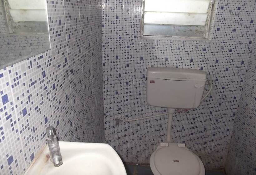 בית מלון כפרי Rajyog