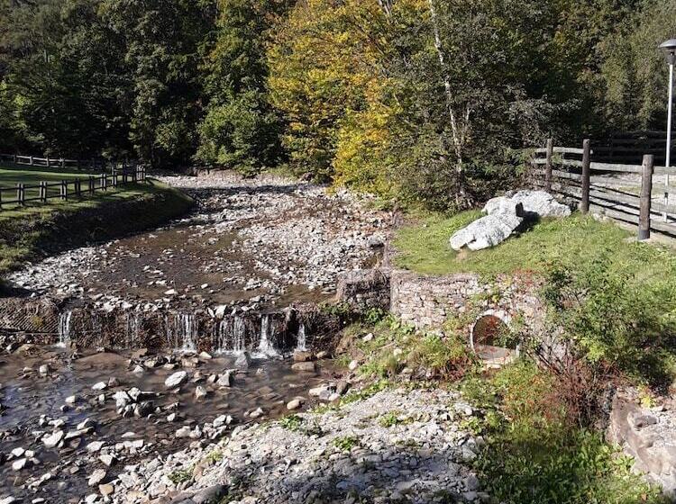 בית מלון כפרי & Restaurant Sofia