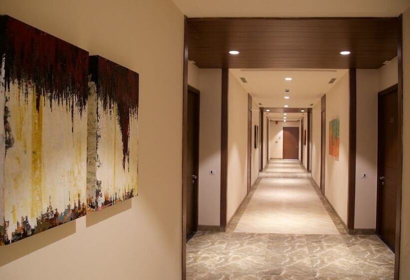 فندق Ritz Resort