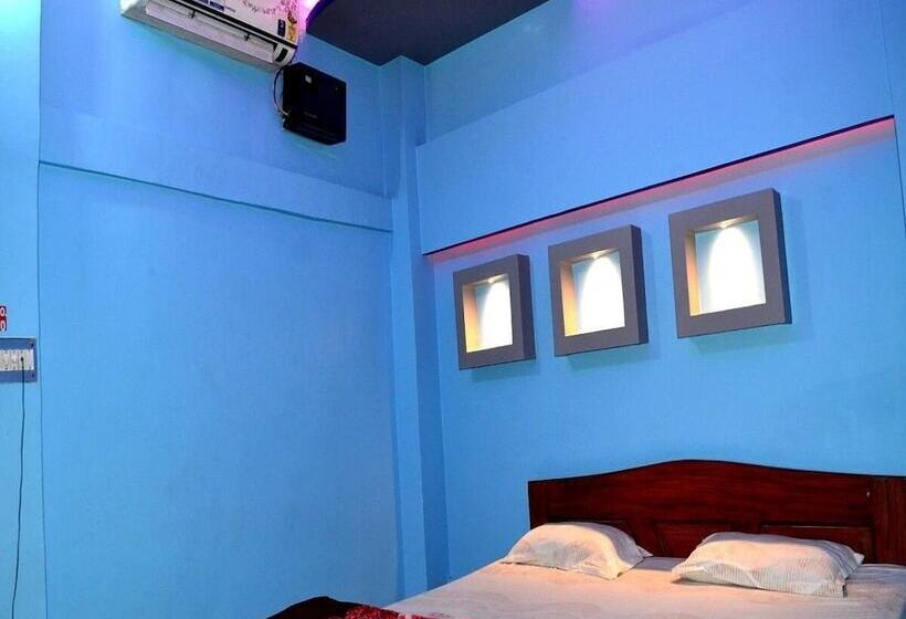 Отель Royal Residency