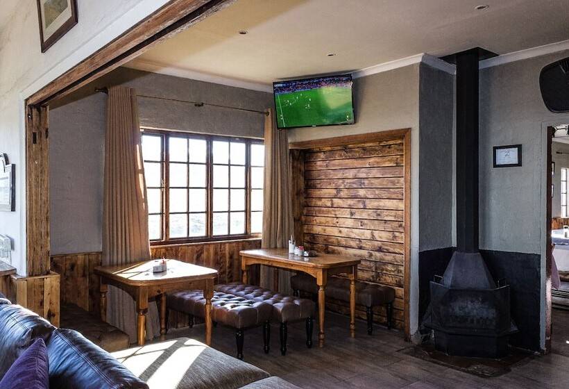 בית מלון כפרי Sani Mountain Escape