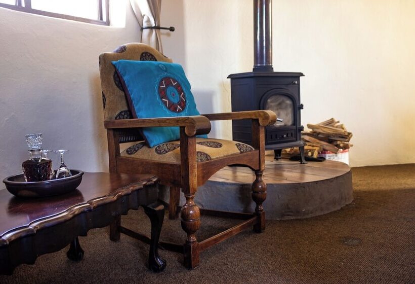 בית מלון כפרי Sani Mountain Escape