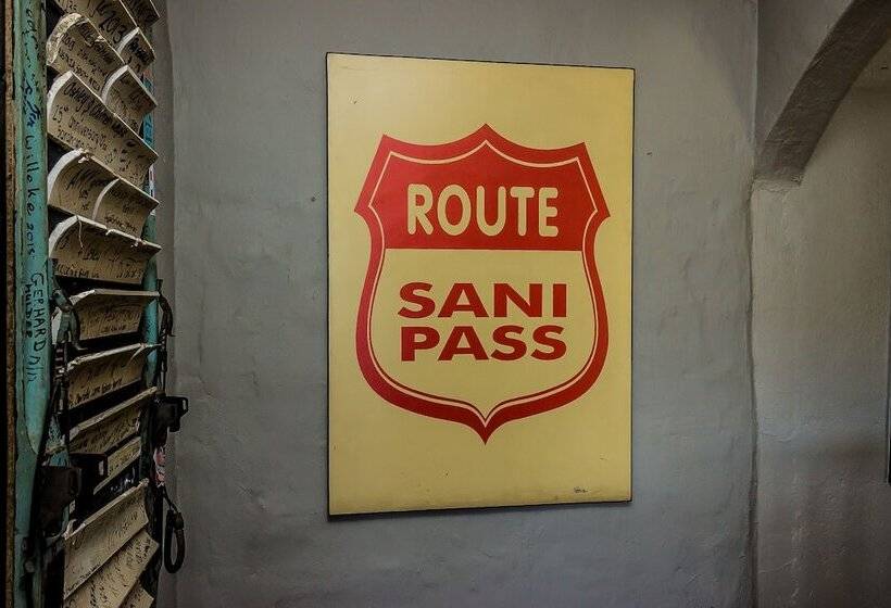 בית מלון כפרי Sani Mountain Escape