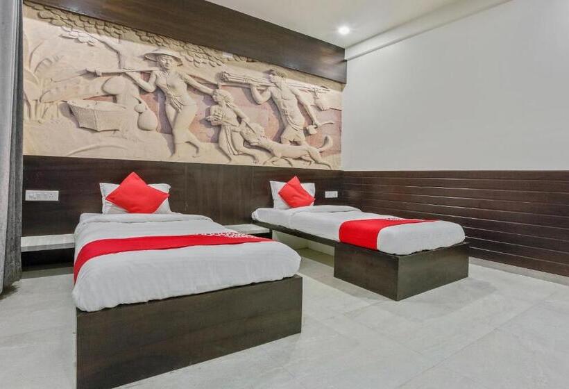 فندق O Siddhivinayak Grand