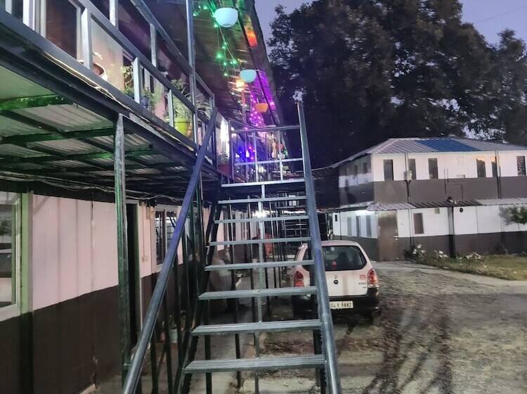 호텔 Snow View Huts