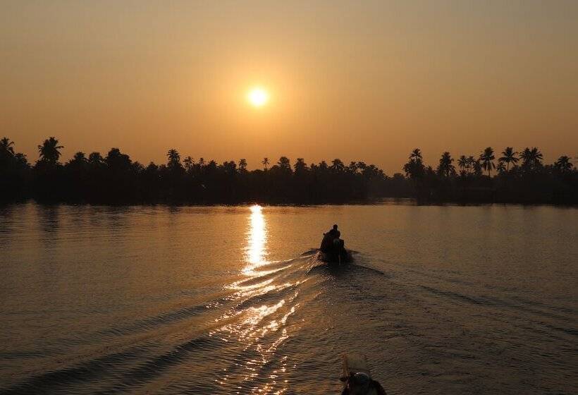ホテル Sreekrishna Houseboats