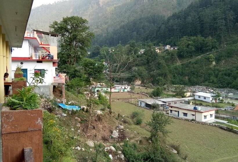 בית מלון כפרי The Devdwar Yoga Resort, Uttarkashi
