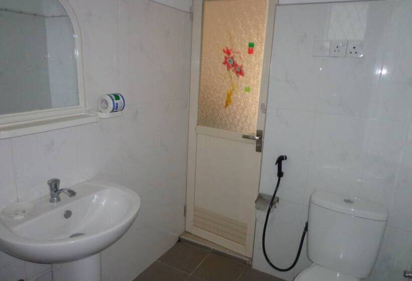 בית מלון כפרי The Senaro Holiday Inn