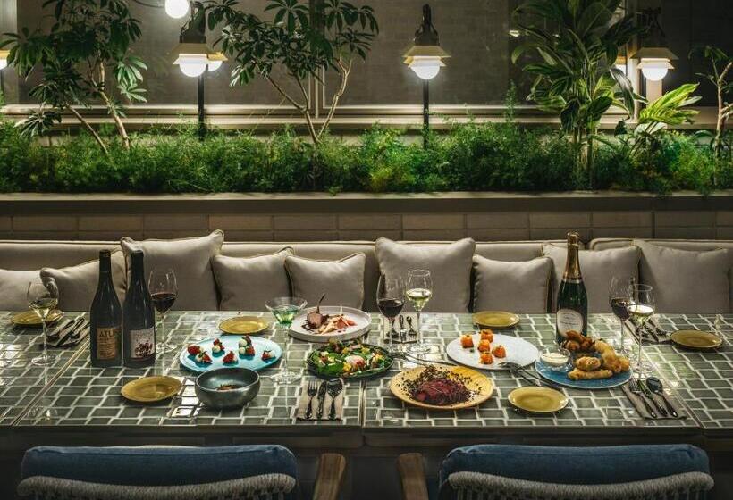 فندق Zentis Osaka