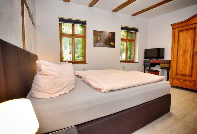 בית מלון כפרי Zum Alten Krug