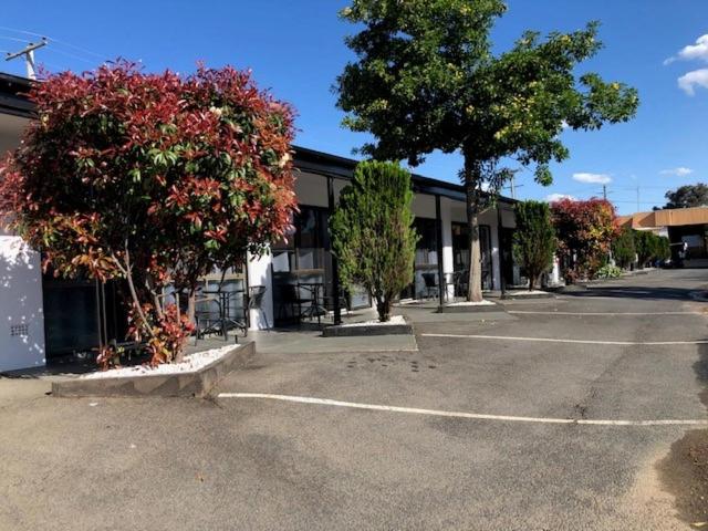 Jackie Howe Motel