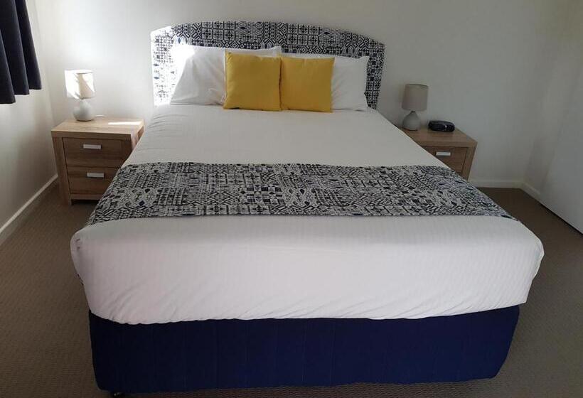 Kings Way Apartments