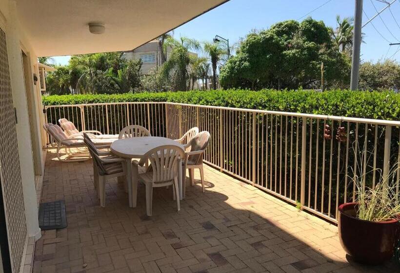 Kings Way Apartments