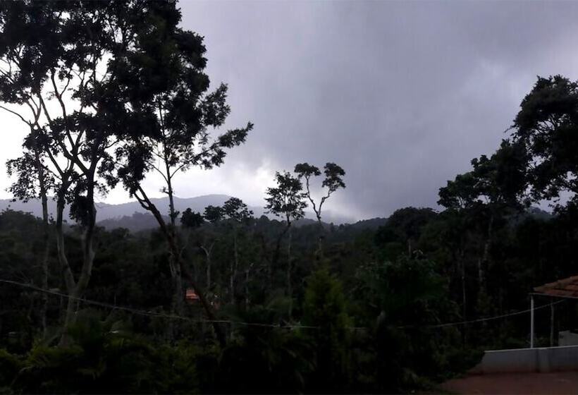 La Flora Beverly Hill Resort