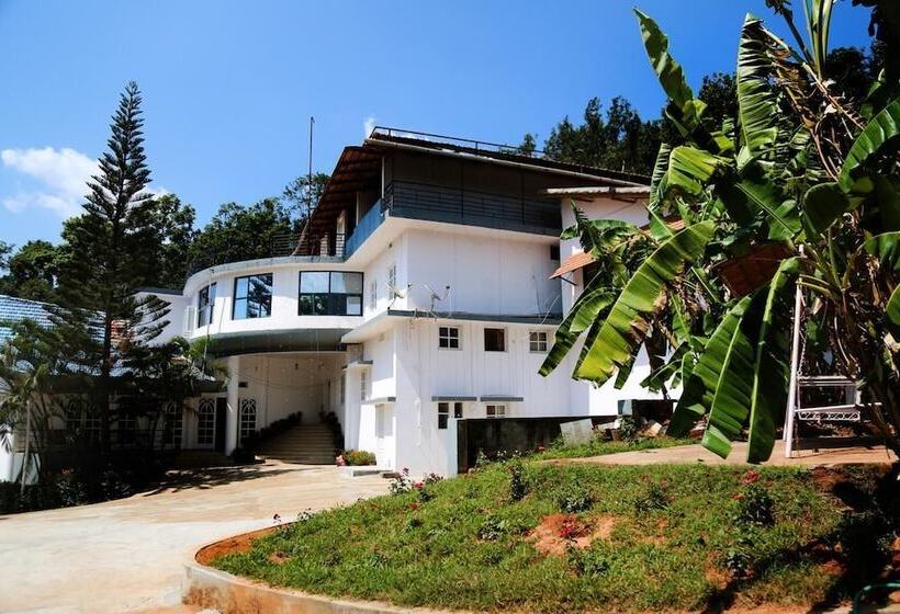 La Flora Beverly Hill Resort