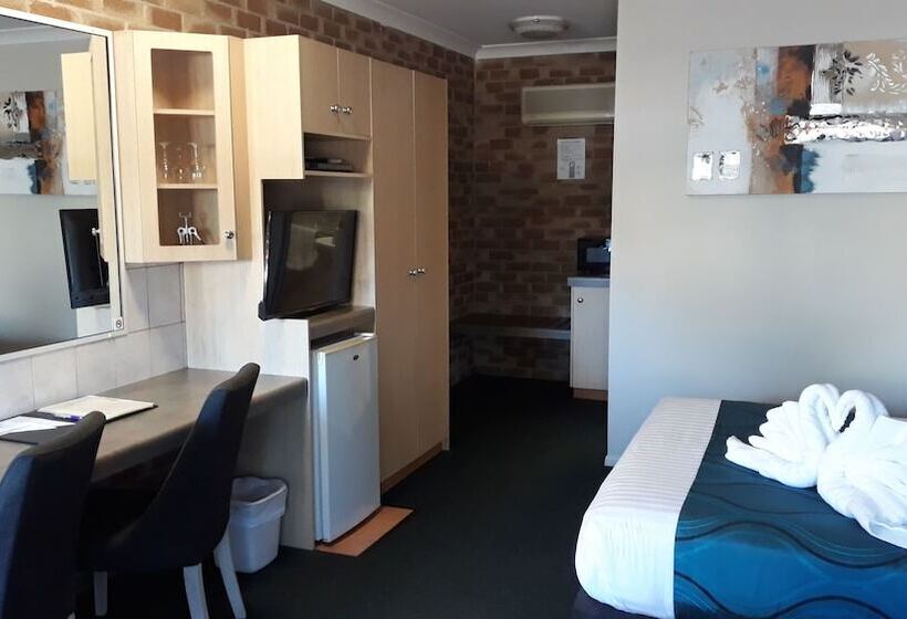 מוטל Country Gardens Motor Inn