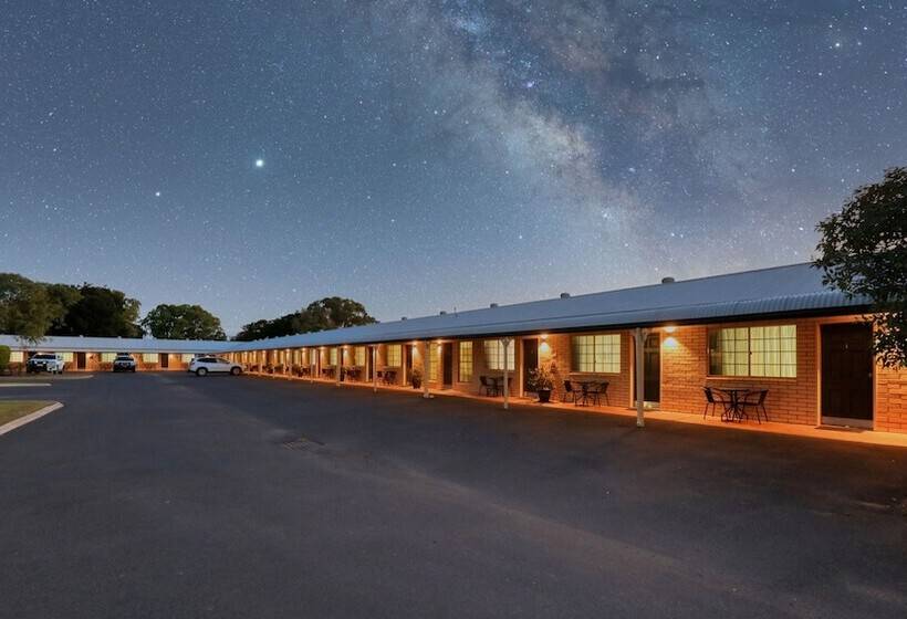 모텔 Riverland Motor Inn