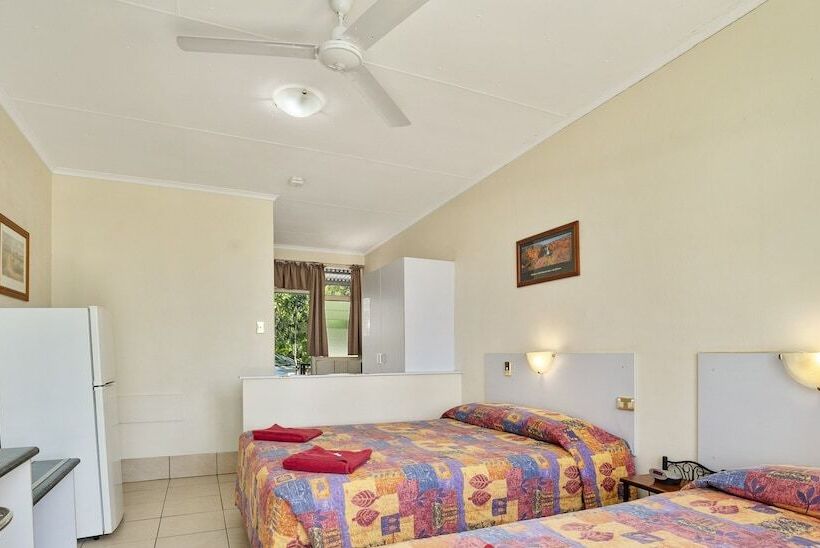 فندق على الطريق Riverview Tourist Village