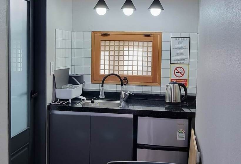 Navillera Hanok Pension