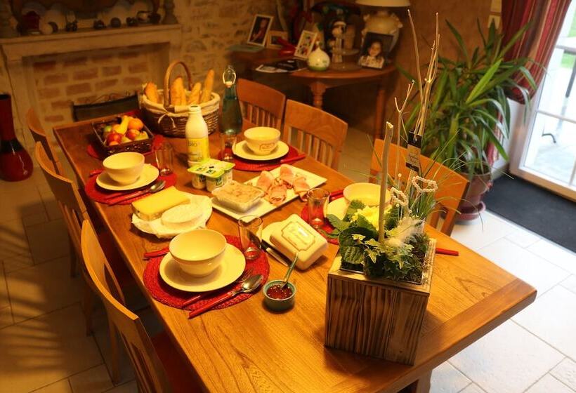 بنسيون Au Caprice De L Atre