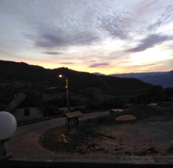 膳宿费 Le Grand Joly