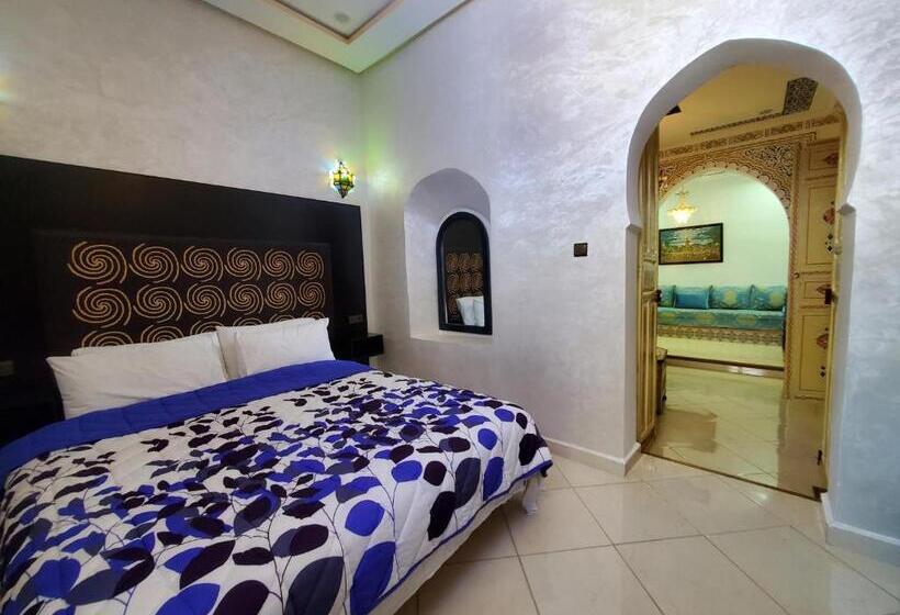 پانسیون Blue City