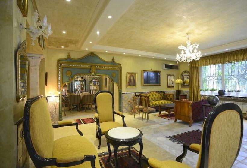 پانسیون Carthage Hill