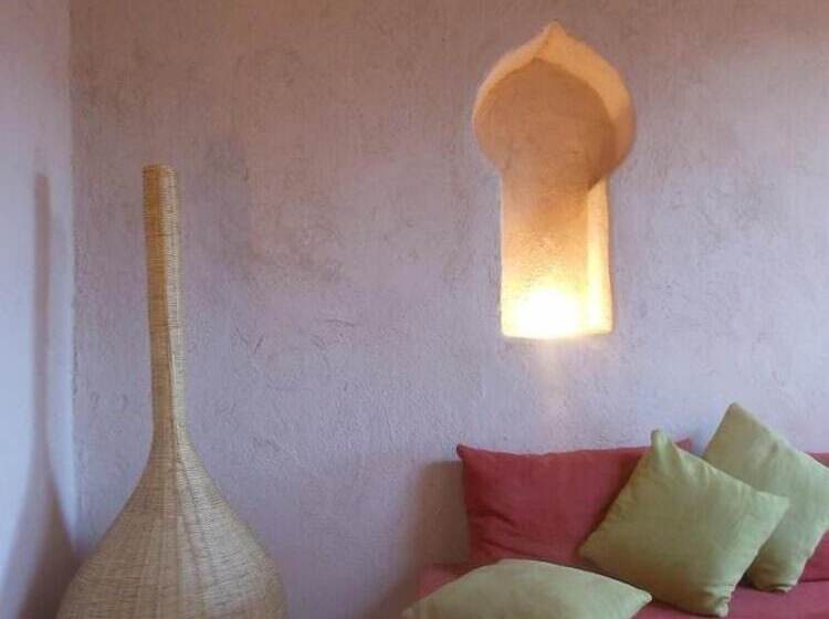 پانسیون Dar Achorafa