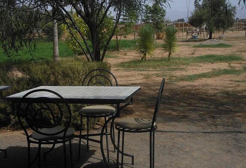 پانسیون Dar Achorafa